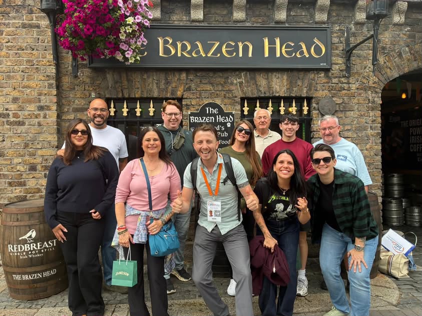 A LetzGo guide in Dublin with the group outside The Brazen Head